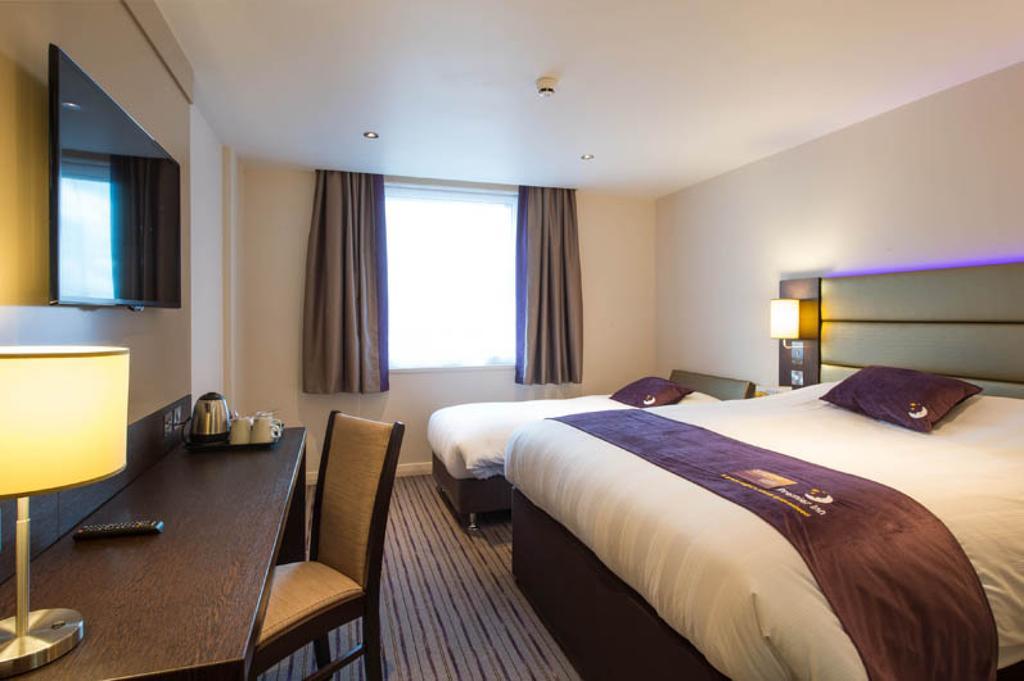 Premier Inn Southampton West Ower Exterior foto